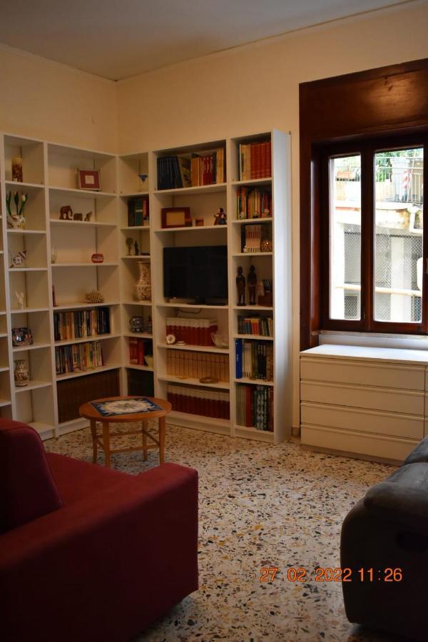 Casa Vacanze "A Casa Di Maria" Napoli Bagian luar foto