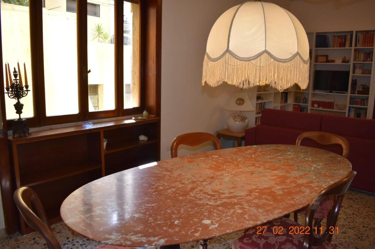 Casa Vacanze "A Casa Di Maria" Napoli Bagian luar foto
