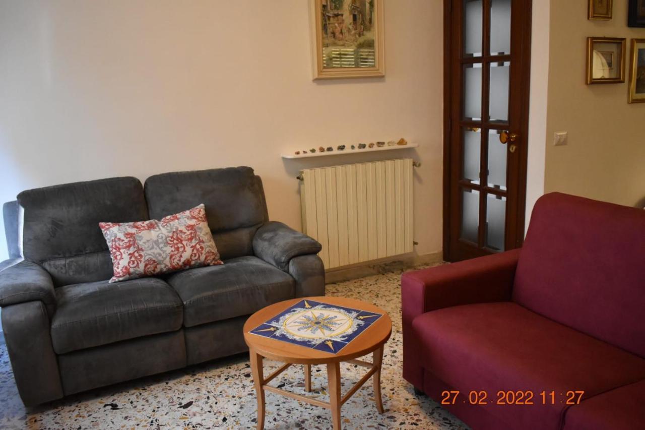 Casa Vacanze "A Casa Di Maria" Napoli Bagian luar foto