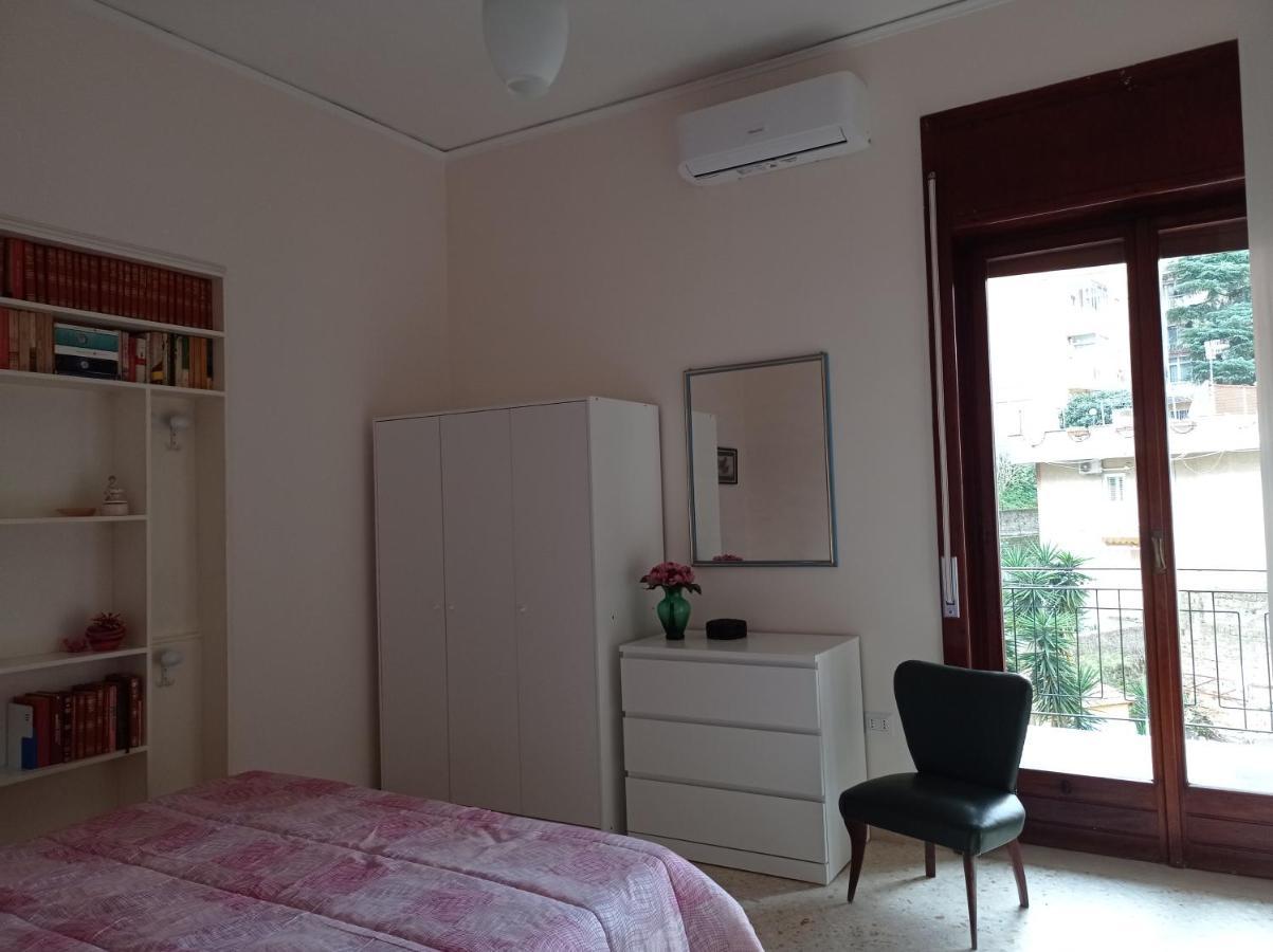 Casa Vacanze "A Casa Di Maria" Napoli Bagian luar foto